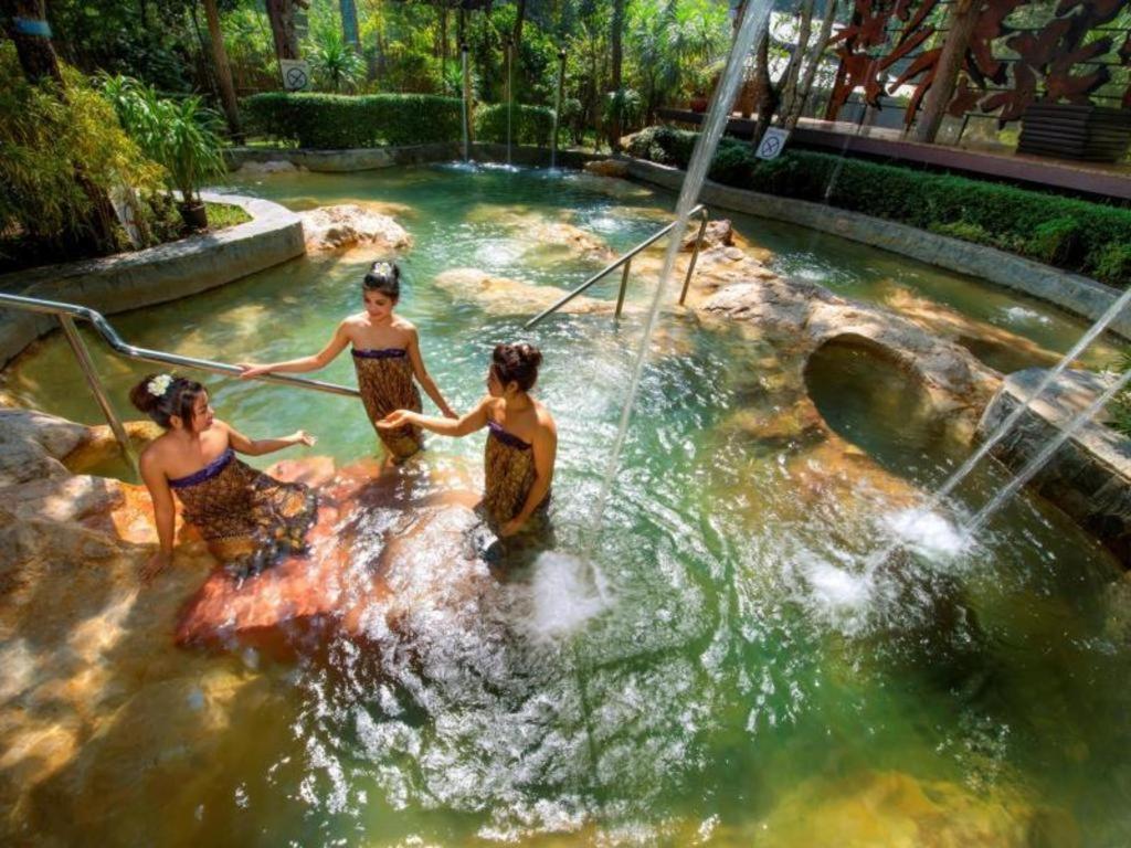 River Kwai Village Hotel Ban Kaeng Raboet Exterior foto